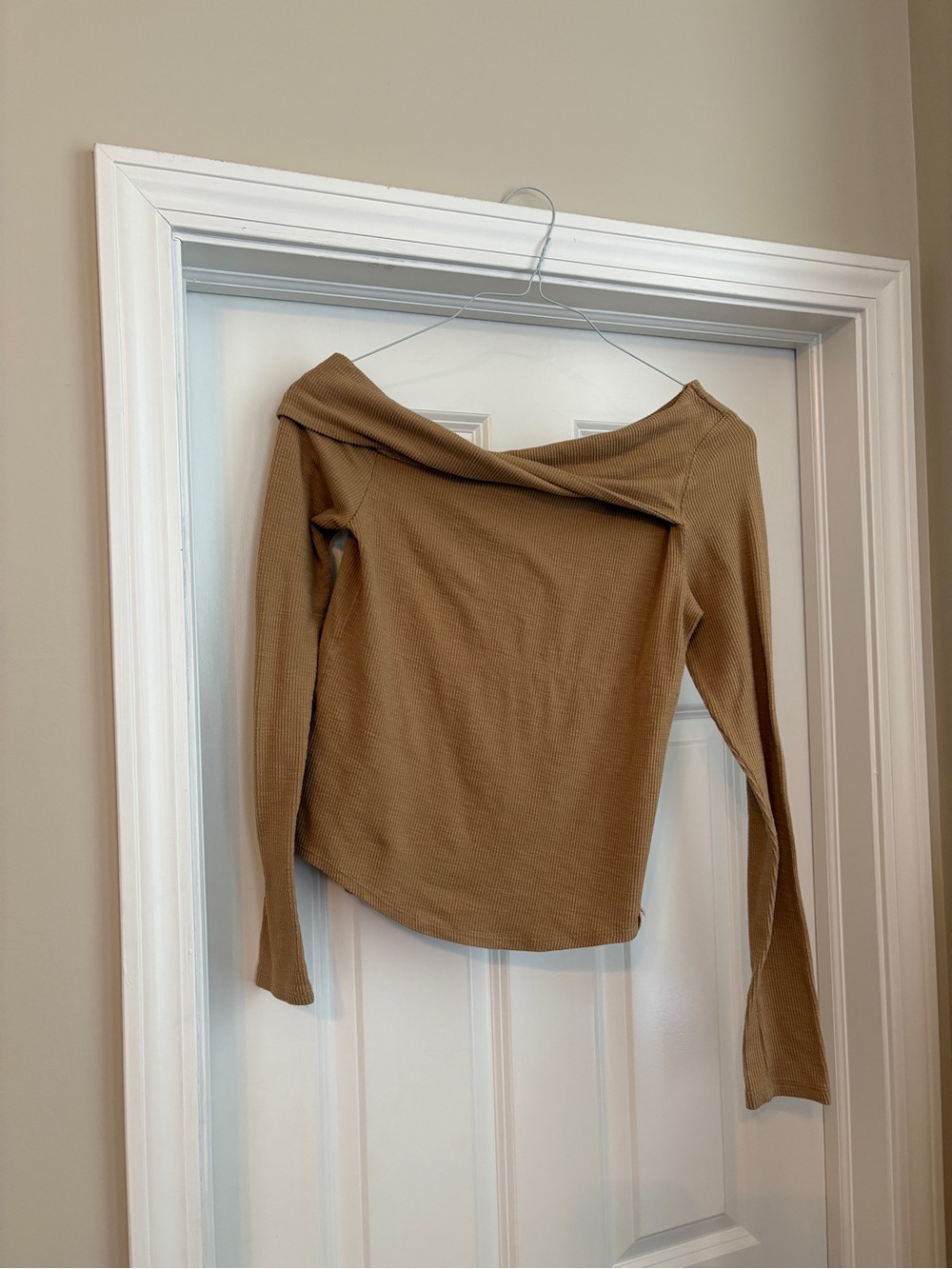 Free People Addie Layering Top Women’s Medium Off the Shoulder Tan Going Out - Picture 3 of 8